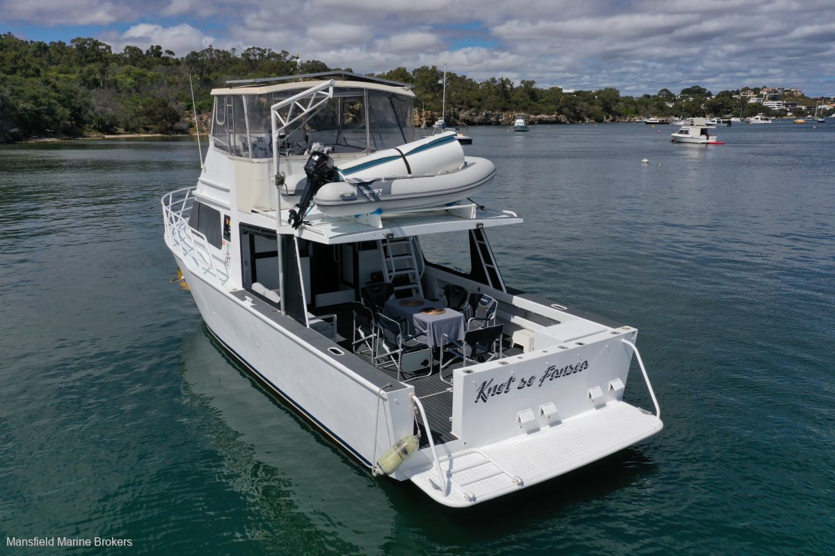 Jackman 40 Flybridge Cruiser