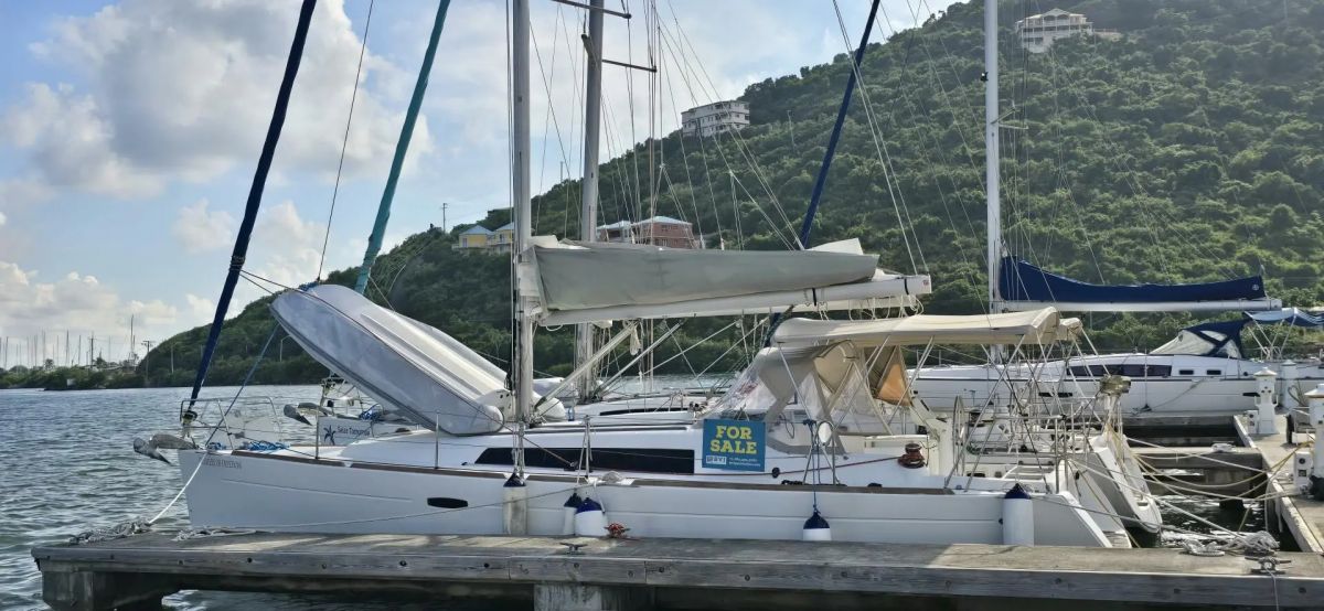 Beneteau Oceanis 37