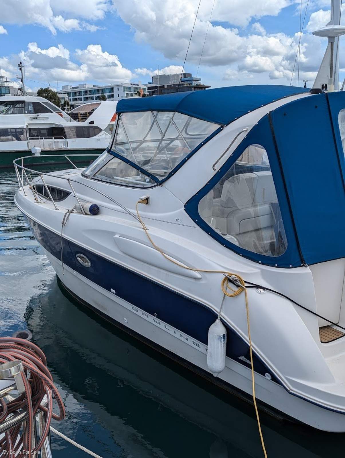 Bayliner 305 Sportscruiser:Bayliner 305 Sportscruiser for Sale