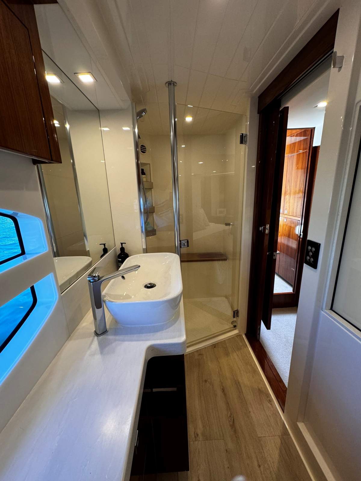 THE FOX Riviera 6000 Sport Yacht Boat Brokers of Tasmania