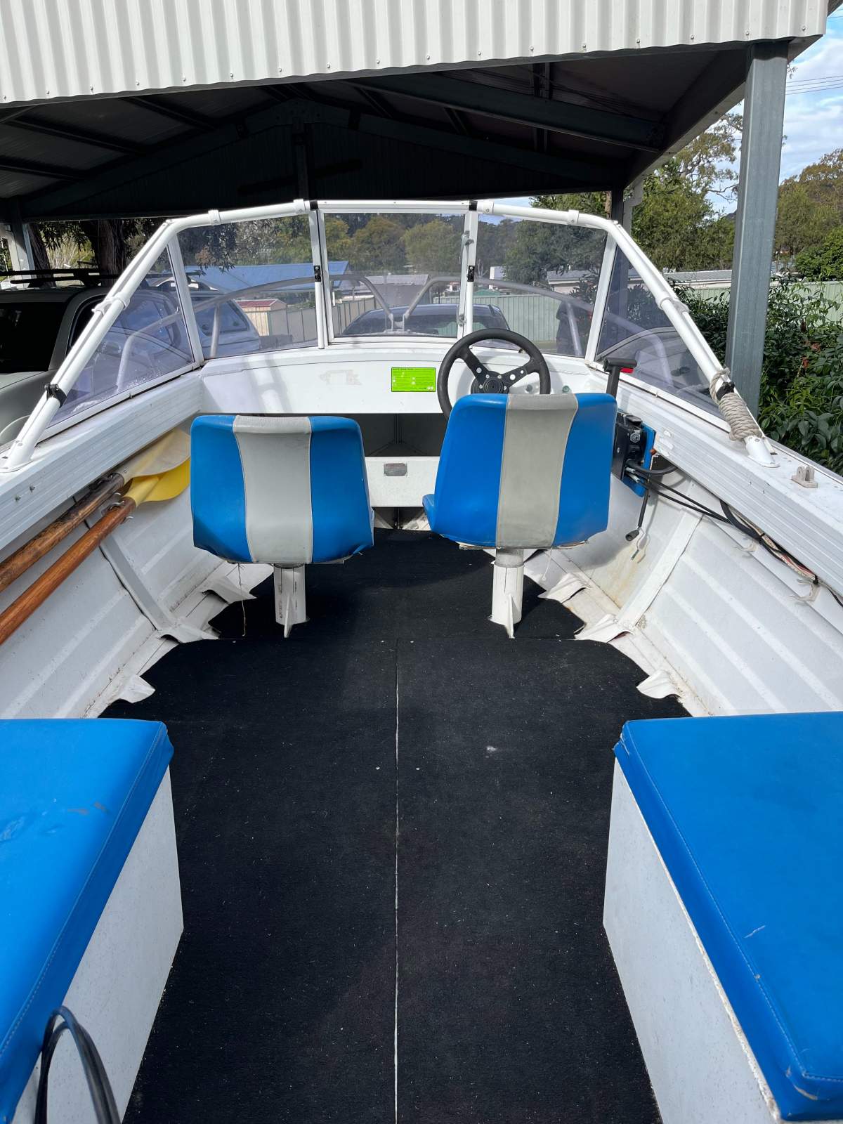 Stacer 400 Runabout