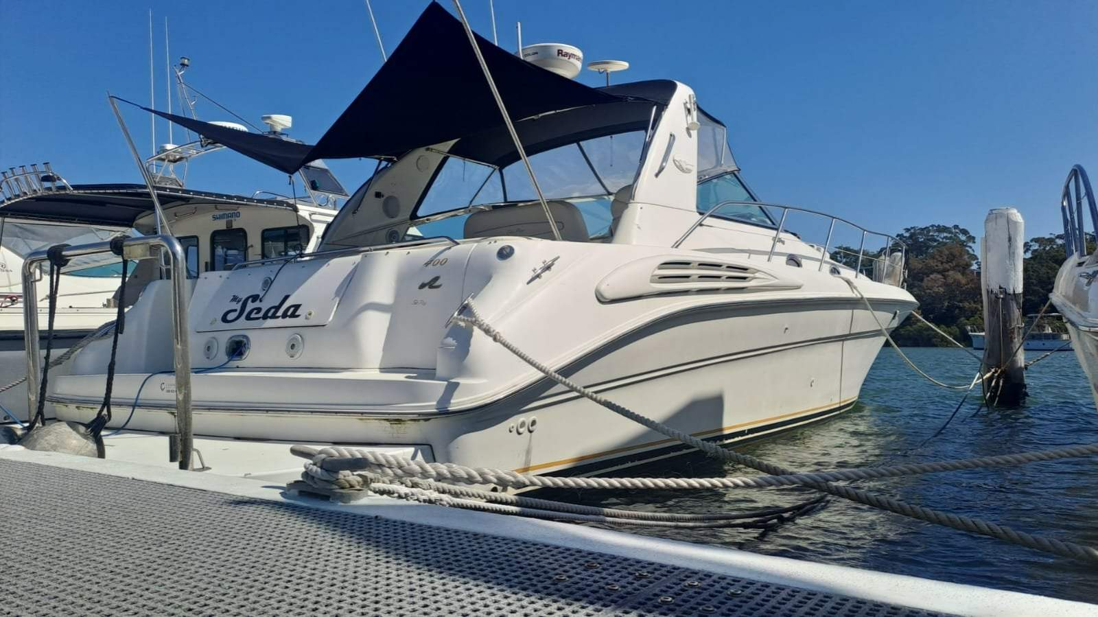 Sea Ray 400 Sundancer