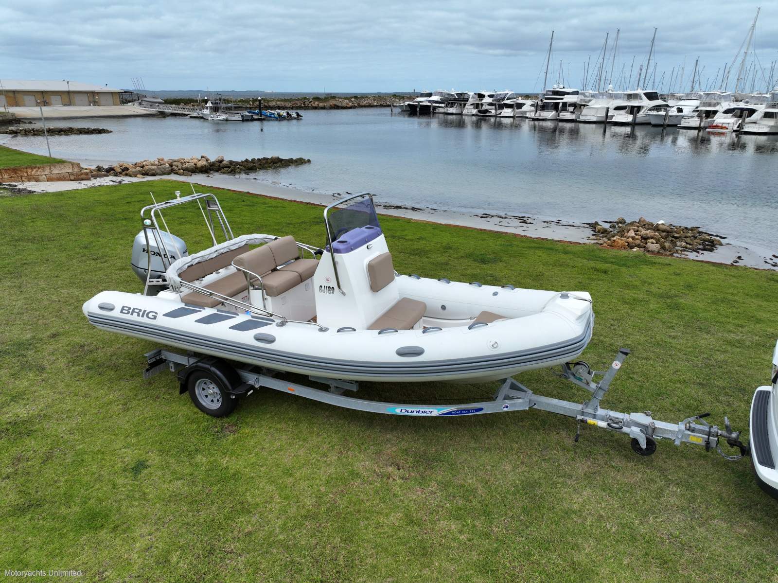 Brig Navigator 570 Big hyperlon tubes and remarkably dry bay hopper