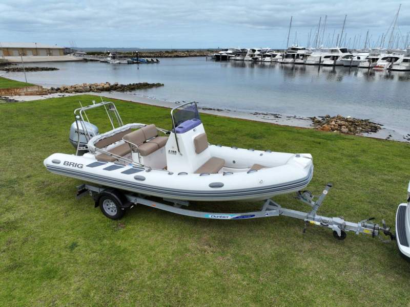 Brig Navigator 570 Big hyperlon tubes and remarkably dry bay hopper