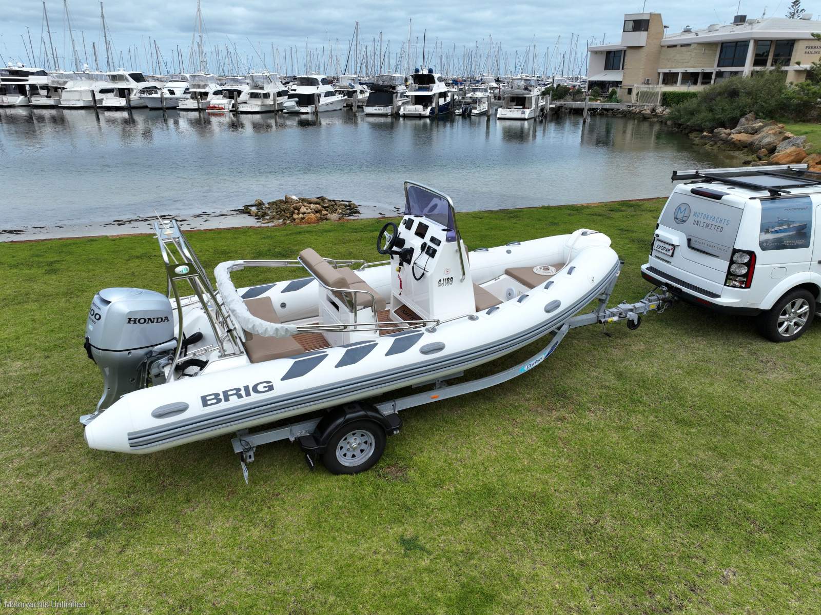 Brig Navigator 570 Big hyperlon tubes and remarkably dry bay hopper