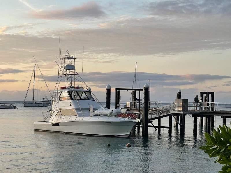 Riviera 51 Flybridge 3 cabin, 2 bathroom, charter, fishing, family fun