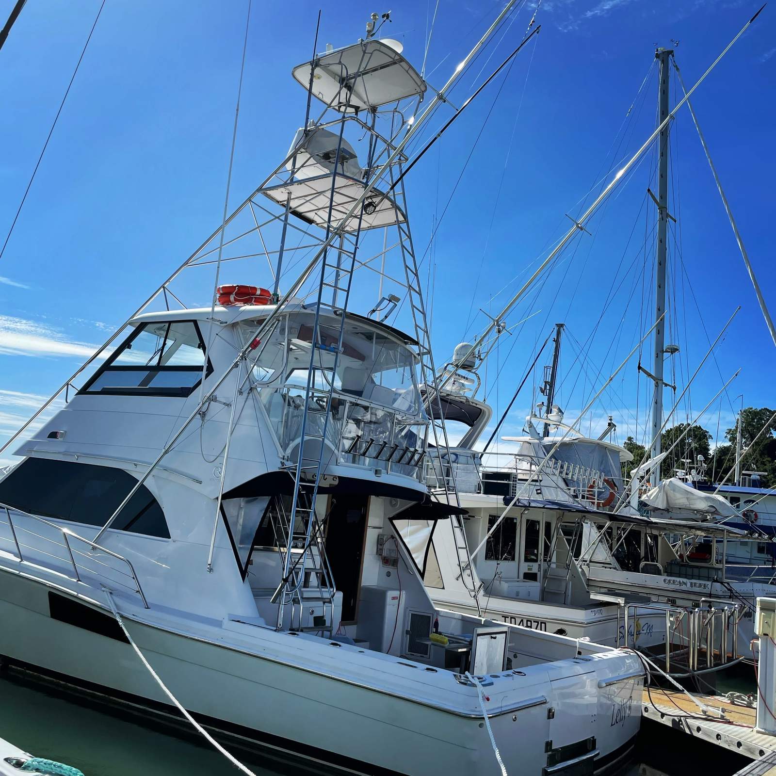 Riviera 51 Flybridge 3 cabin, 2 bathroom, charter, fishing, family fun