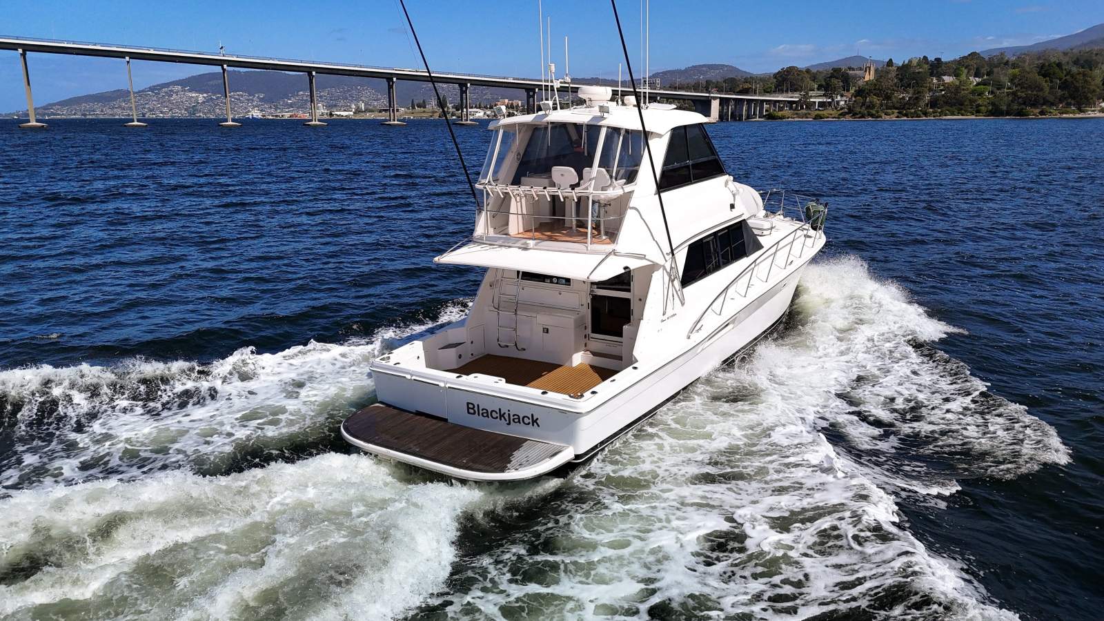 Riviera 48 Enclosed Flybridge IMMACULATE HUGE PRICE REDUCTION