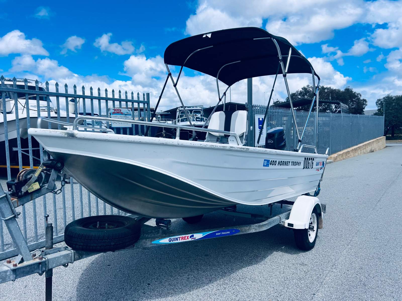 Quintrex 400 Hornet Trophy