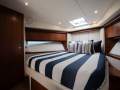 Riviera 5400 Sport Yacht
