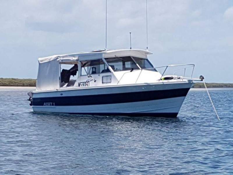 Mariner 26 Sedan