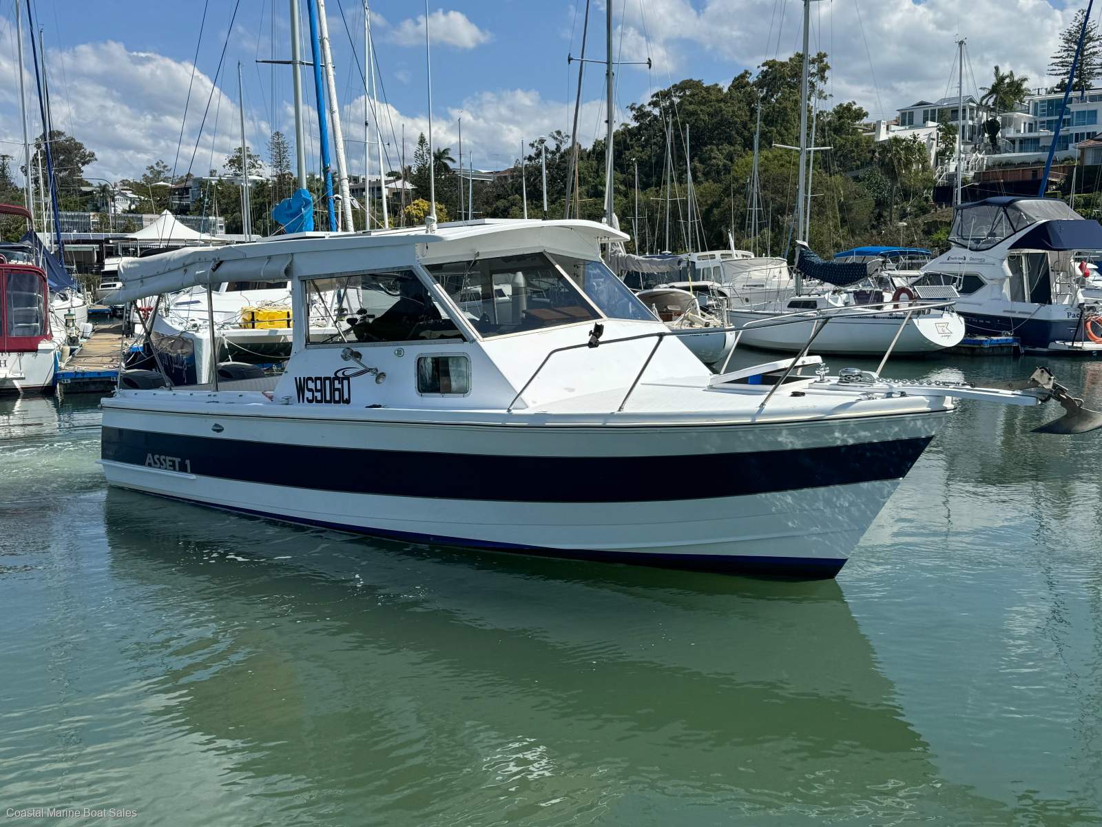 Mariner 26 Sedan