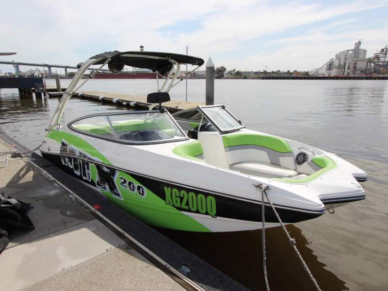 Rinker 200 Captiva MTX Extreme