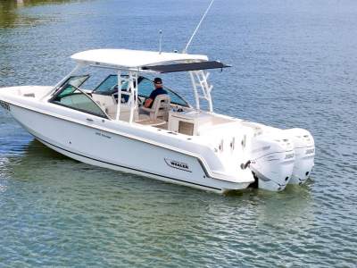 Boston Whaler 270