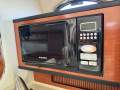 Sea Ray 315 Sundancer Includes genset, aircon, dinghy and outboard:Microwave oven