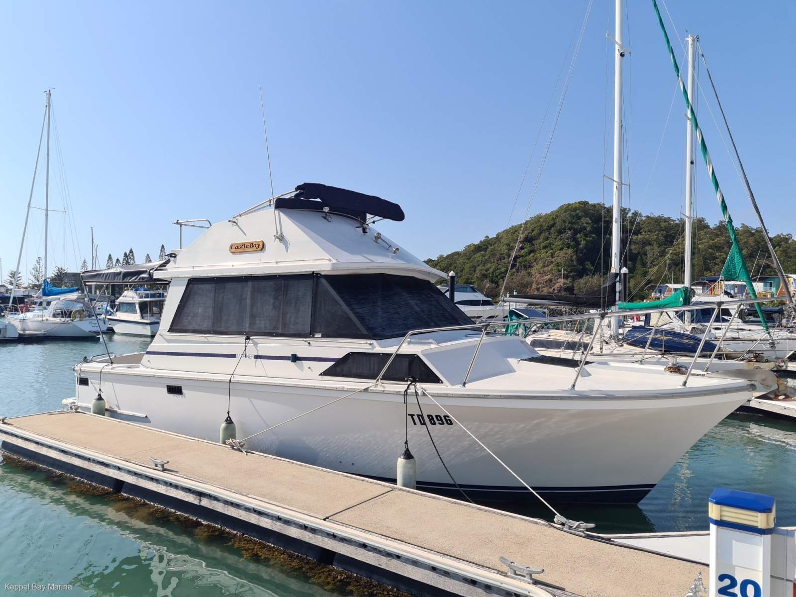 Mariner 31 Flybridge