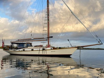 Bailey & Sons Ltd 37ft Cruising Yacht