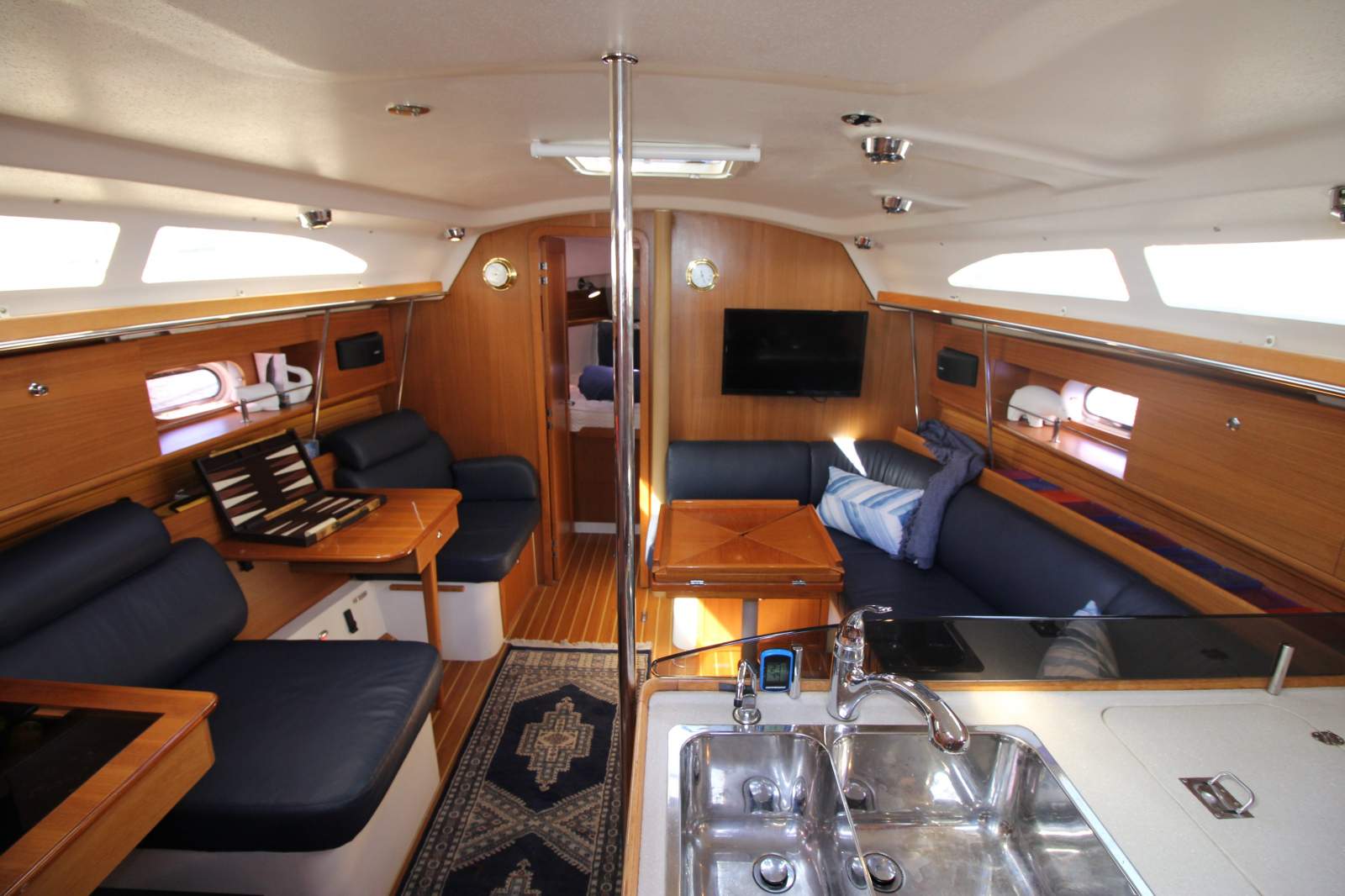 Catalina 355 (SUMMER READY)