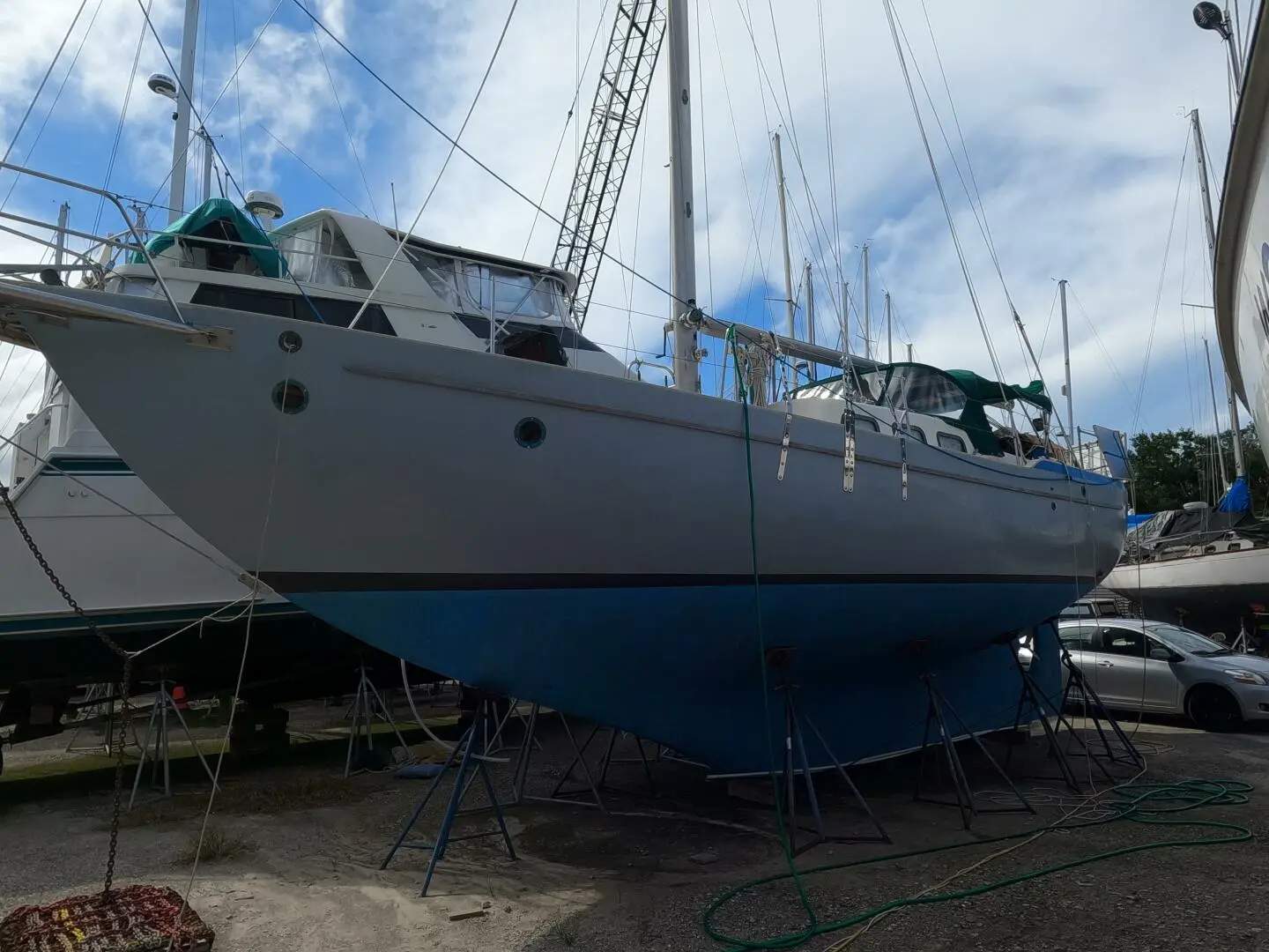 Westsail 42