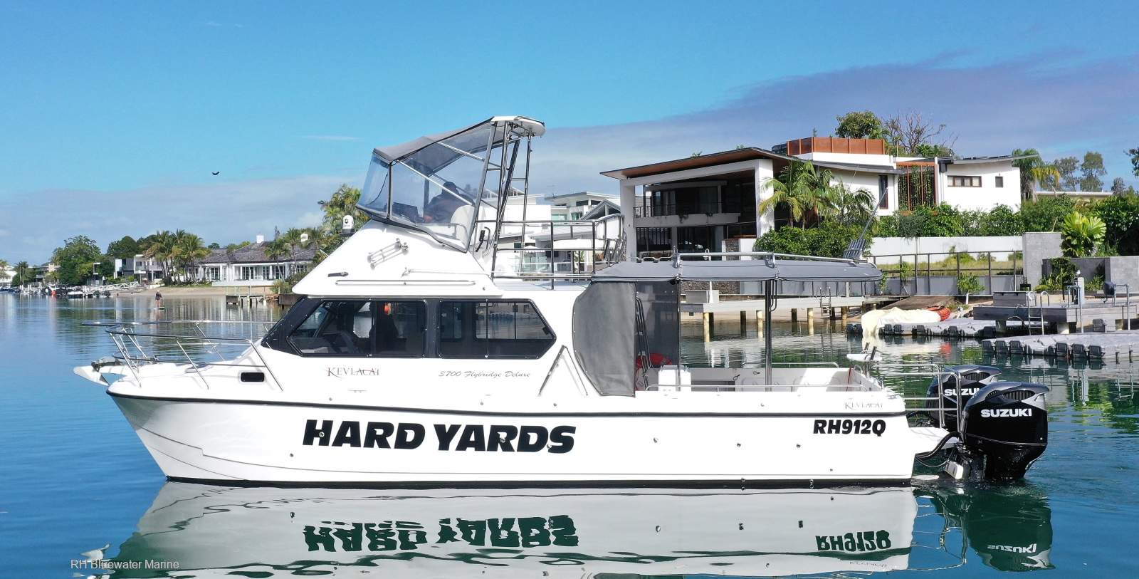 Kevlacat 3700 Flybridge Deluxe