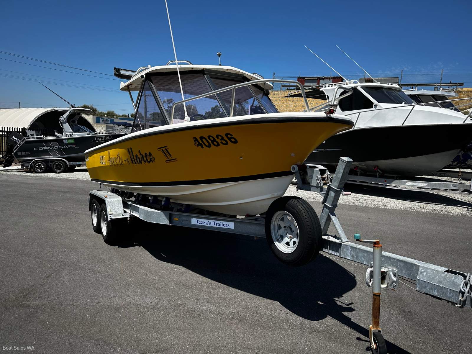 Seeker 6.0m Reef Raider Mercruiser 4.3L Mpi motor 300Hrs old