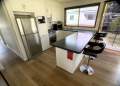 Slice Of Heaven -Two Deck Four Queen Bed Houseboat