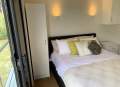 Slice Of Heaven -Two Deck Four Queen Bed Houseboat