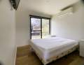 Slice Of Heaven -Two Deck Four Queen Bed Houseboat