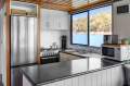 H2O Houseboat Holiday Home on Lake Eildon:H2O on Lake Eildon