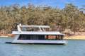 H2O Houseboat Holiday Home on Lake Eildon:H2O on Lake Eildon