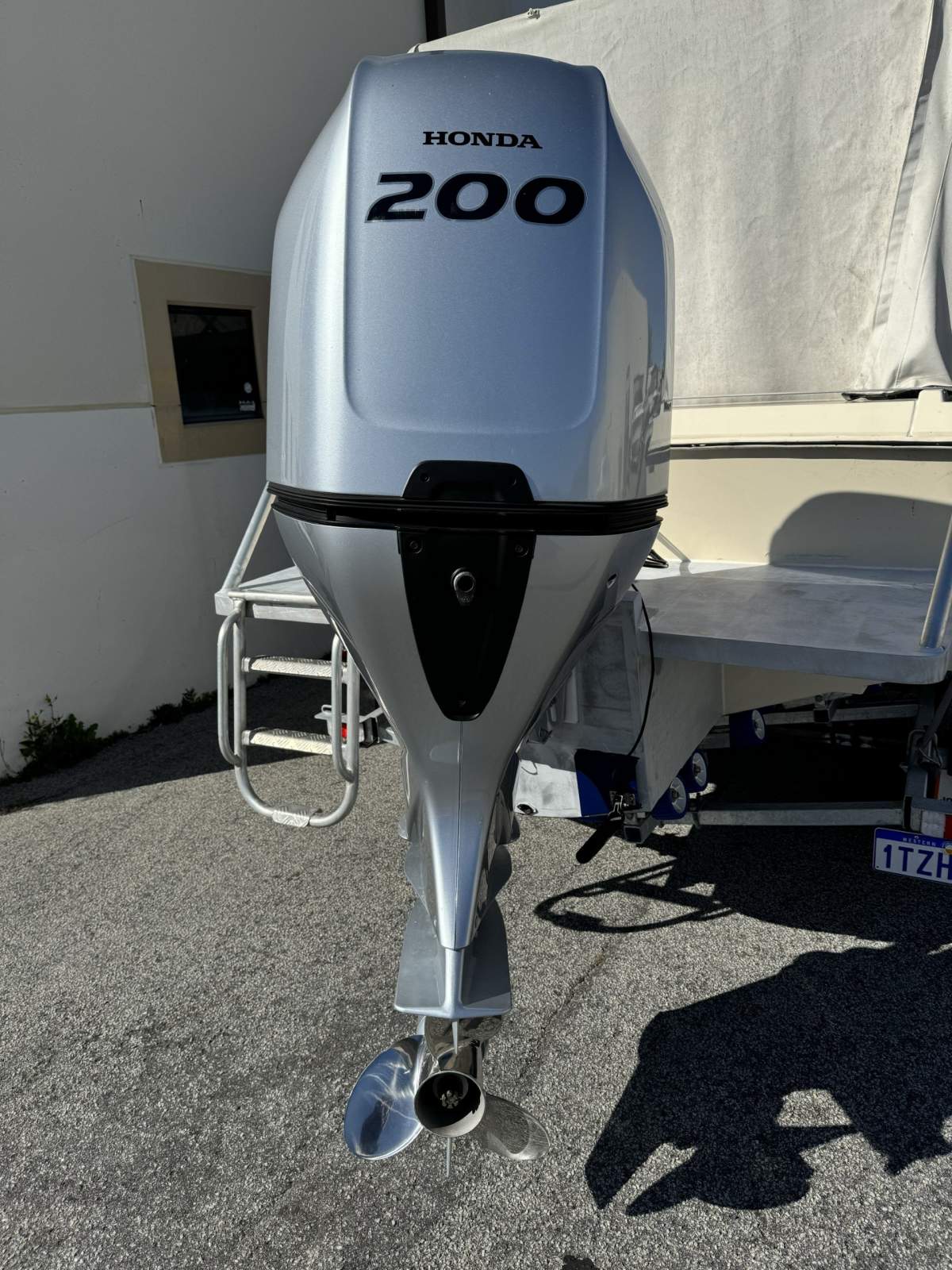 2023 Honda BF200D Drive By Wire only 6.6 HRS!