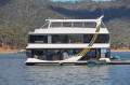 WOW Houseboat Holiday Home on Lake Eildon:WOW on Lake Eildon