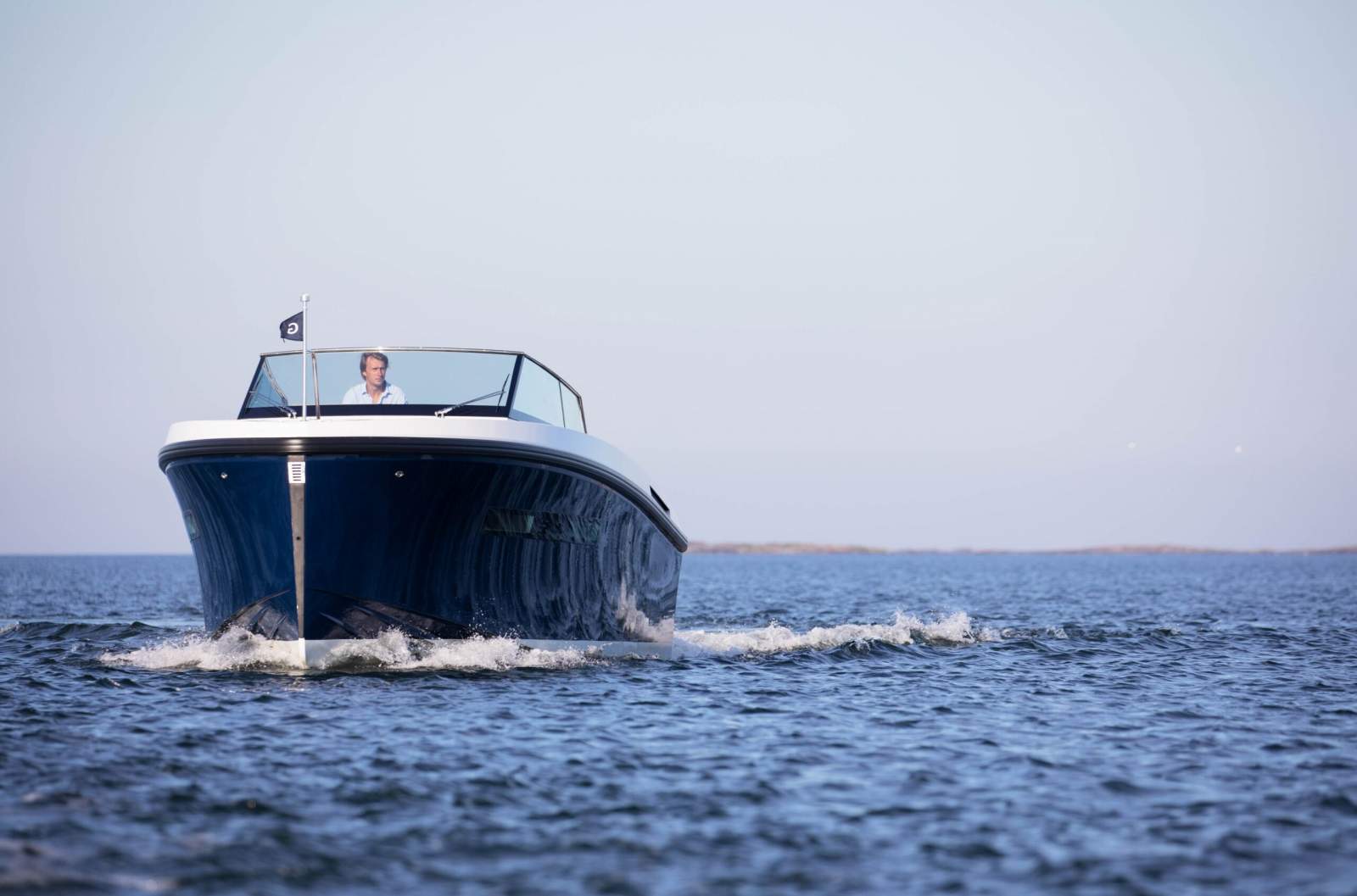 Delta Powerboats 33 Open