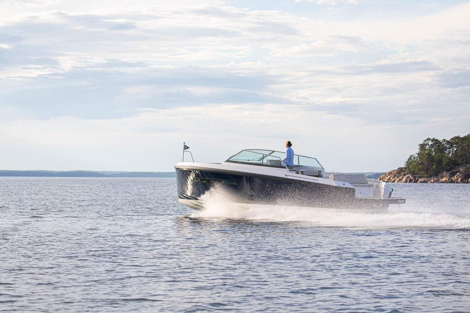 Delta Powerboats 33 Open