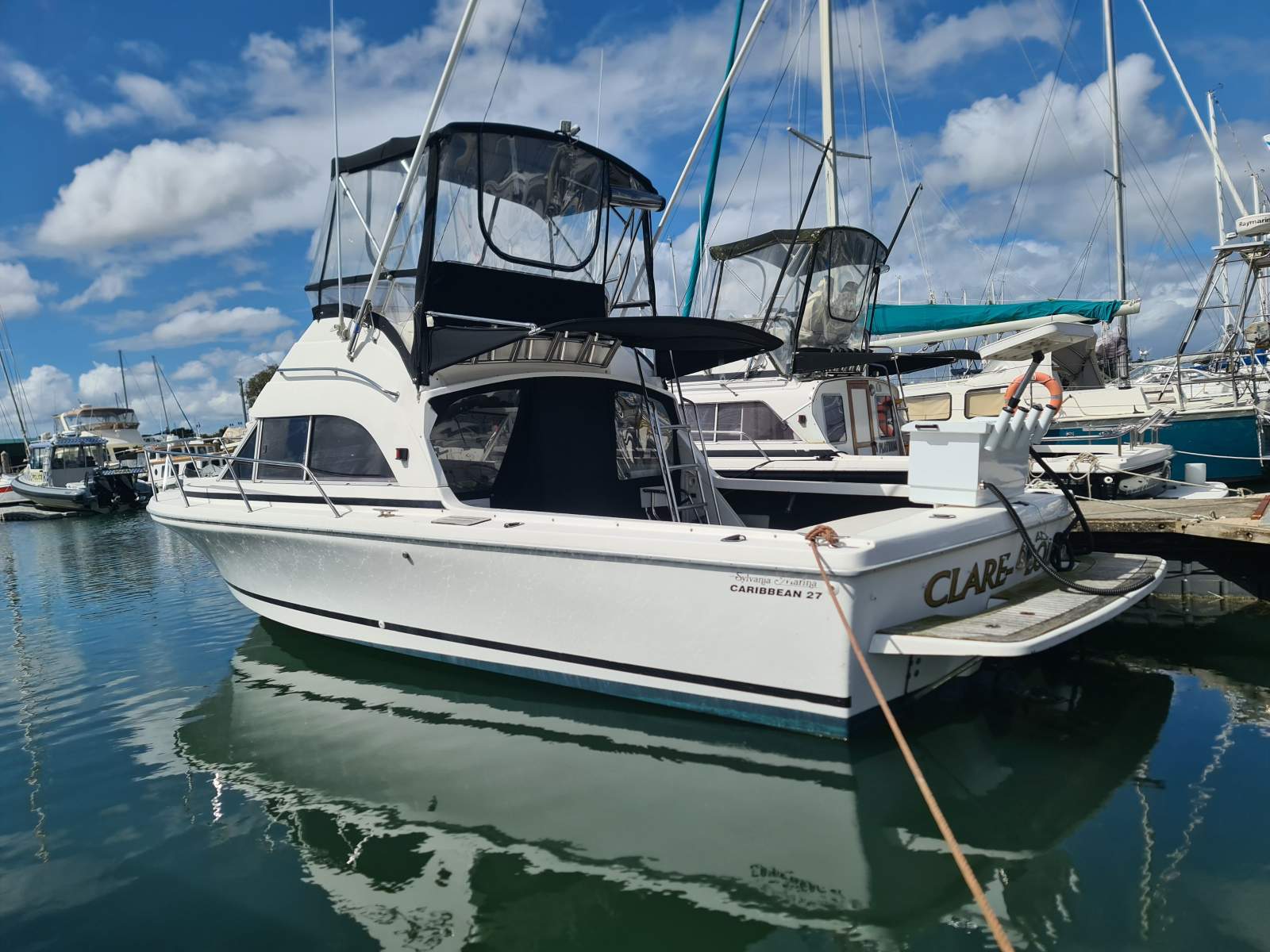 Caribbean 27 Flybridge Sports Fisherman Priced to sell!