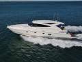 Riviera 5800 Sport Yacht