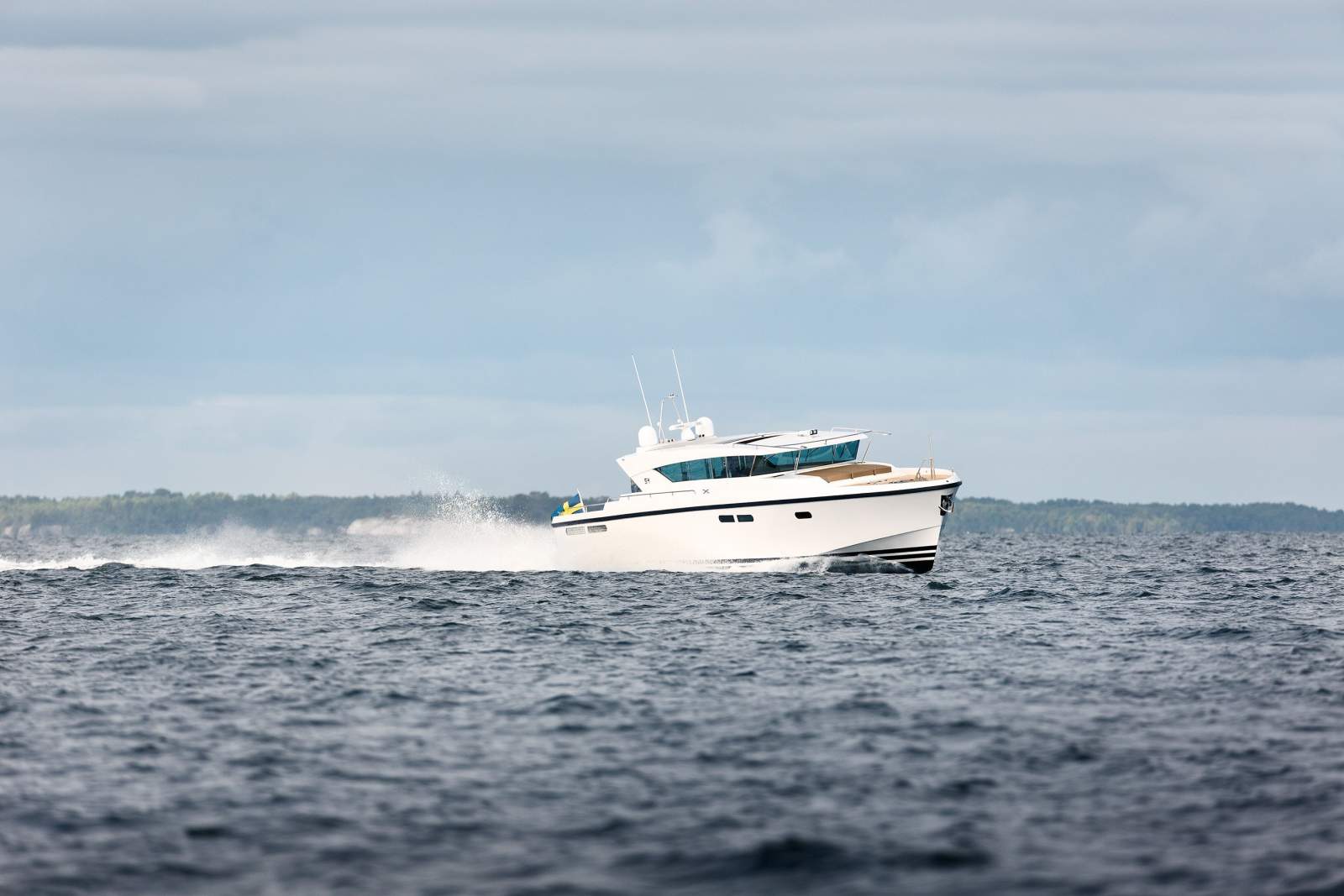 Delta Powerboats 54 IPS