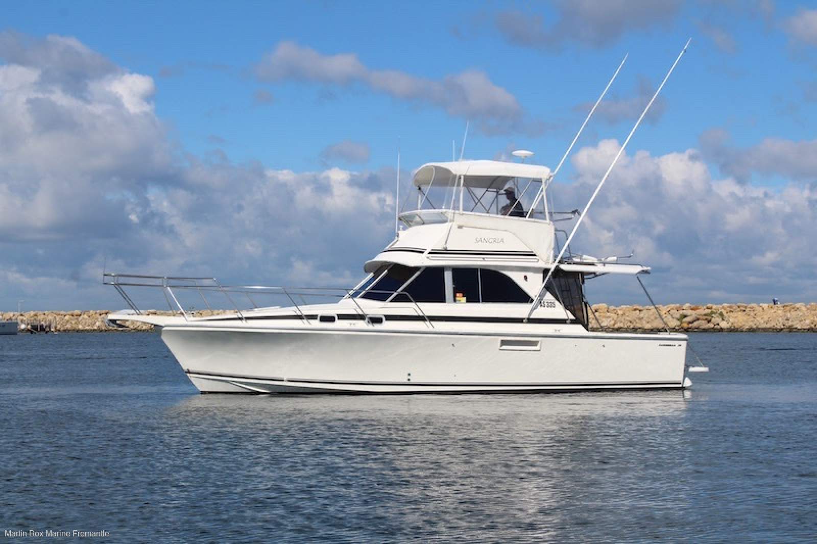 Caribbean 35 Flybridge Cruiser with Twin Cummins Diesels