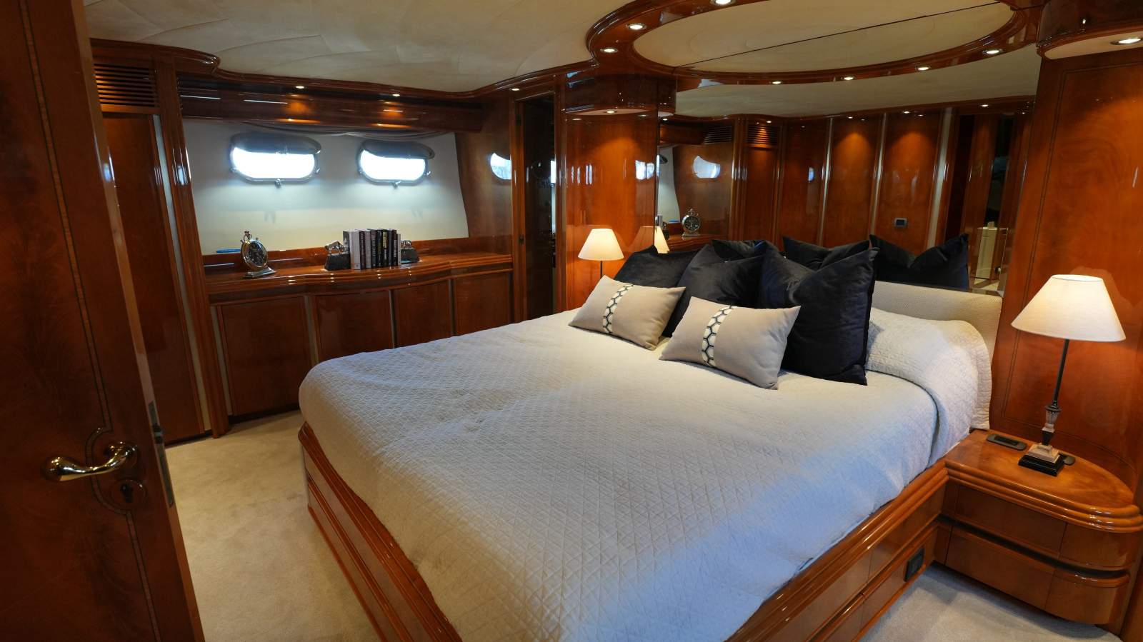 Astondoa 82 GLX