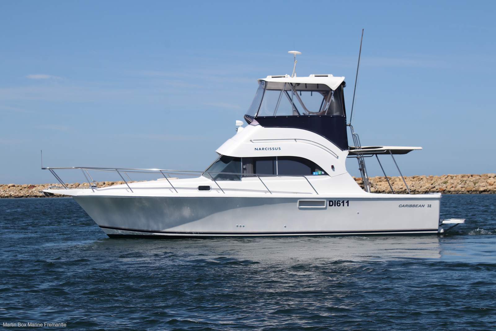 Caribbean 32 Flybridge Cruiser with Twin Cummins Diesels
