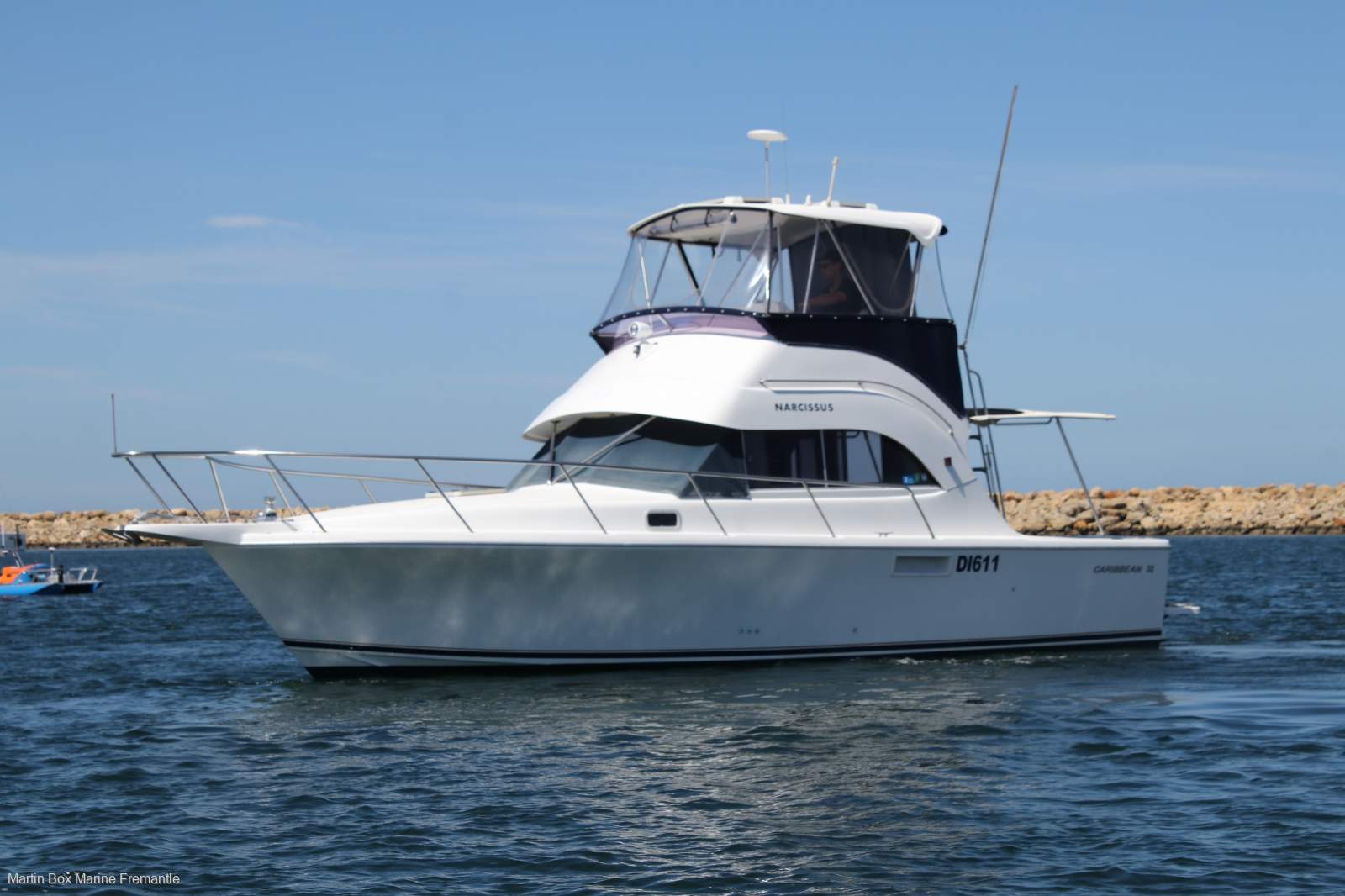 Caribbean 32 Flybridge Cruiser with Twin Cummins Diesels