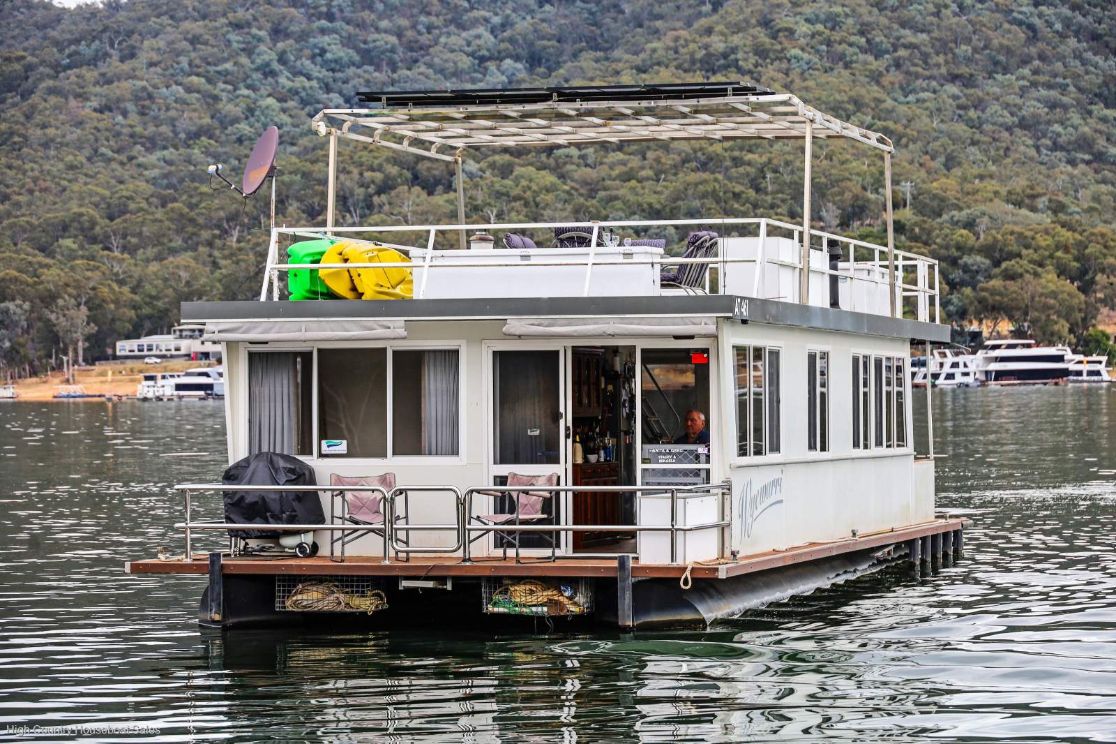 Wyewurri Houseboat Holiday Home on Lake Eildon:Wyewurri on Lake Eildon