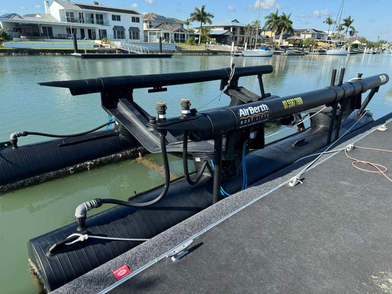 M430 AirBerth Boat Lift