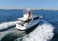 Bertram 38 Flybridge Caterpillar Diesels Hardtop to cockpit & Generator