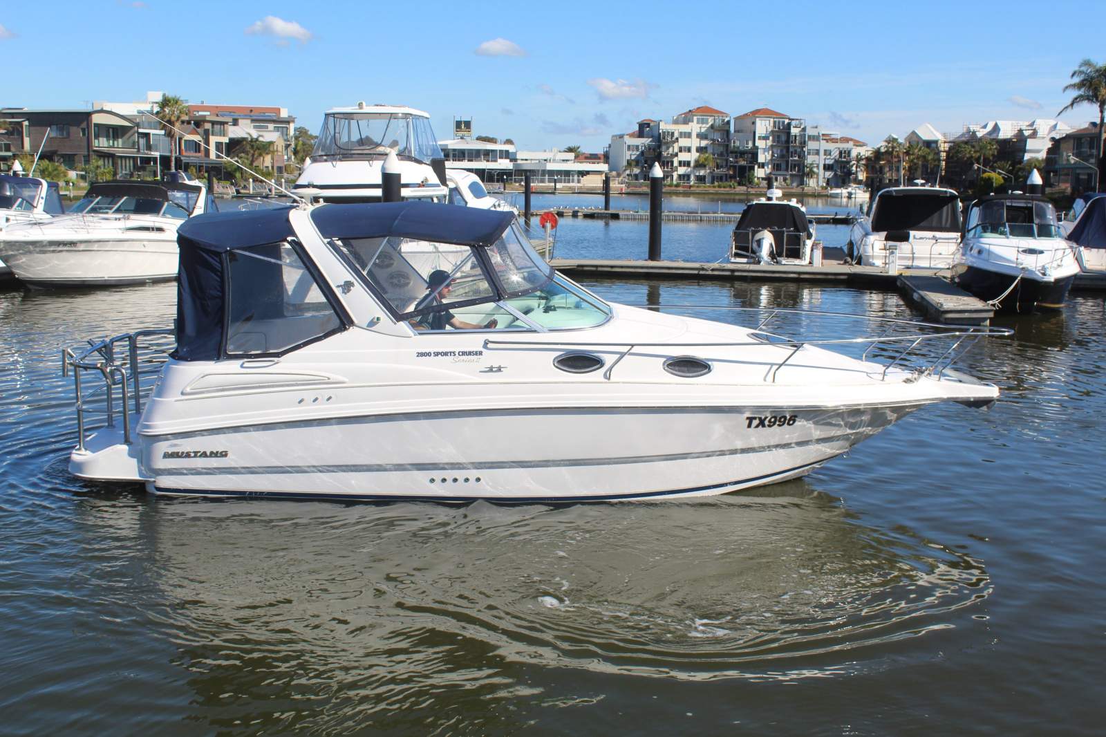 Mustang 2800 SportsCruiser Series II