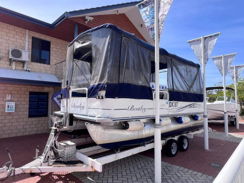 Bentley 200 - Perfect Canal Cruiser!