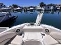 Sea Ray 260 Sundeck Bowrider - Your All-in-One Day Cruiser!