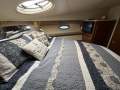 Meridian 381 Sedan Bridge - Your Gateway to Relaxed Cruising!