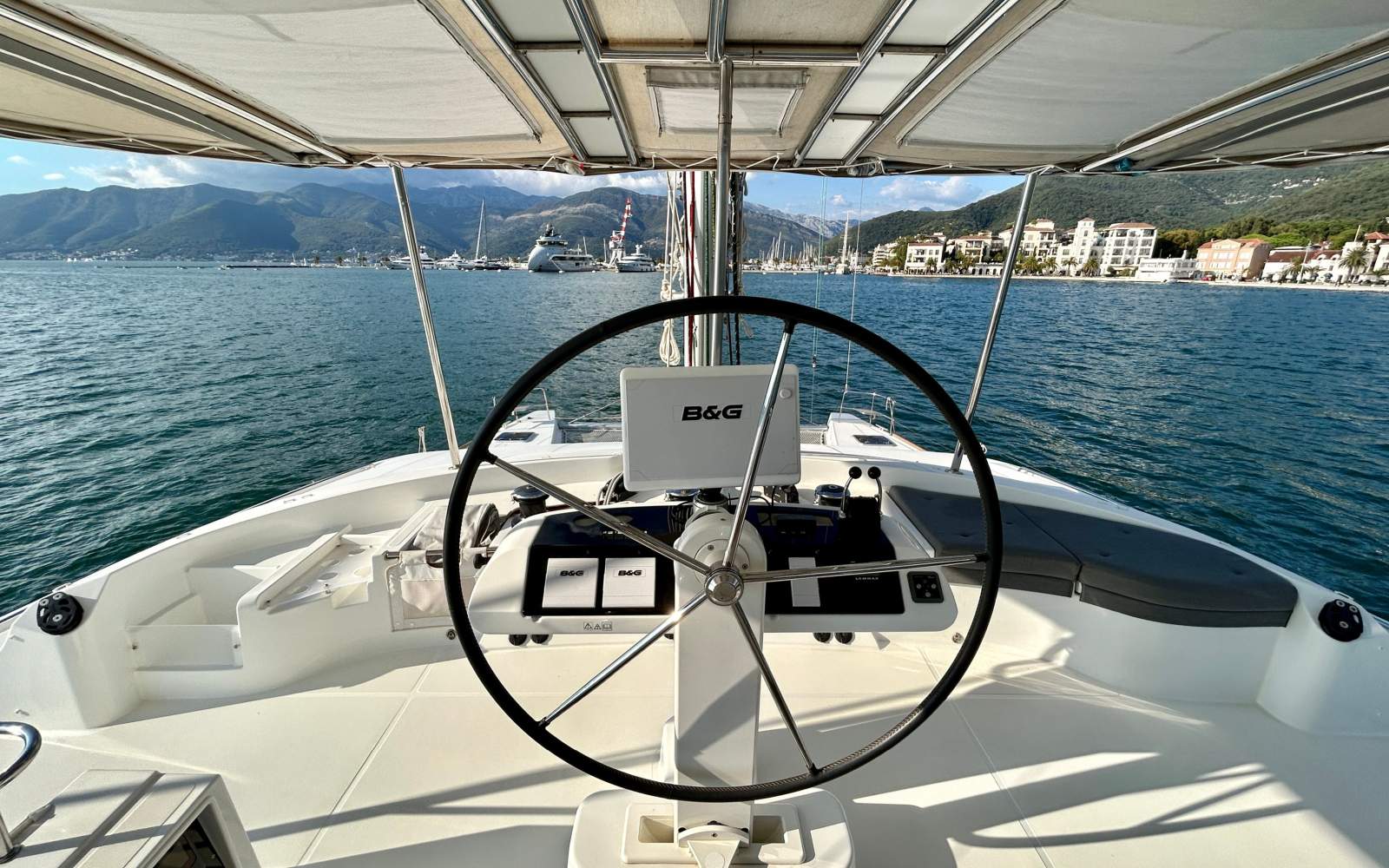 Lagoon 52 Flybridge