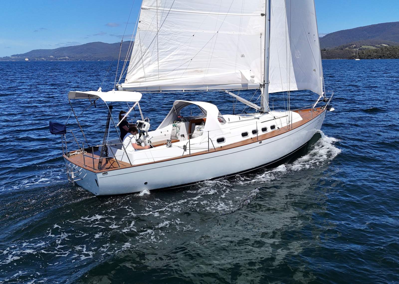 Van De Stadt Helena 38 SUPERBLY BUILT, CAPABLE AND COMFORTABLE CRUISER